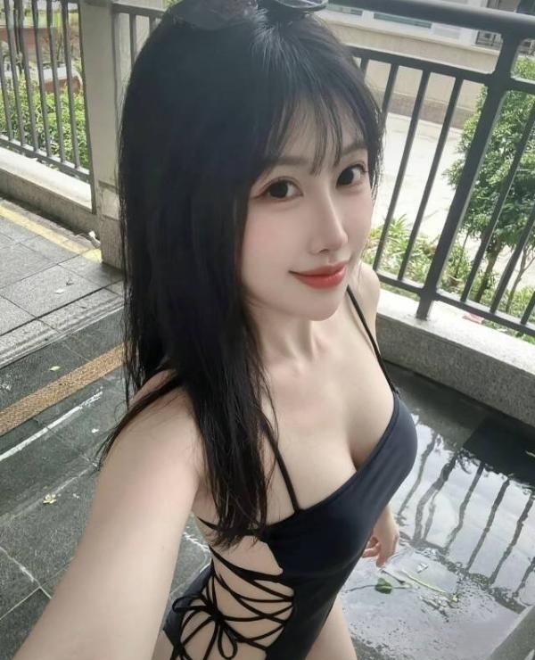 颜值好身材小锦汐