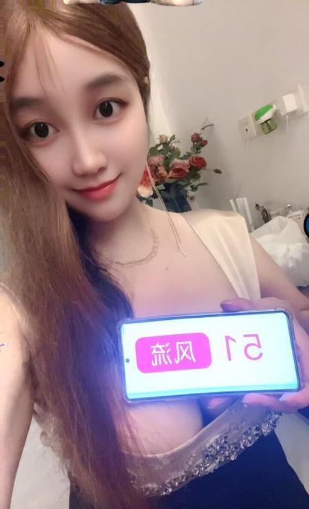 漂亮大胸御姐