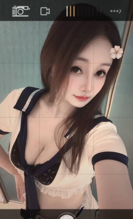 性价比美女安妮