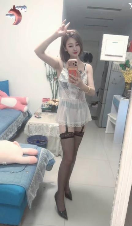 S型性感御姐宝儿