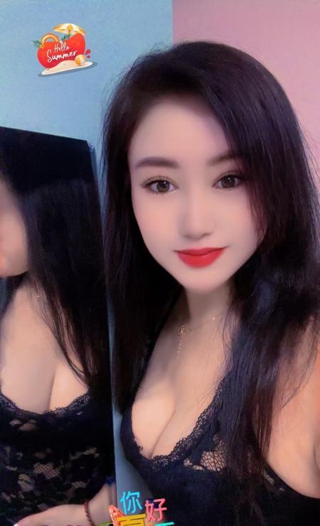 服务系大奶少妇