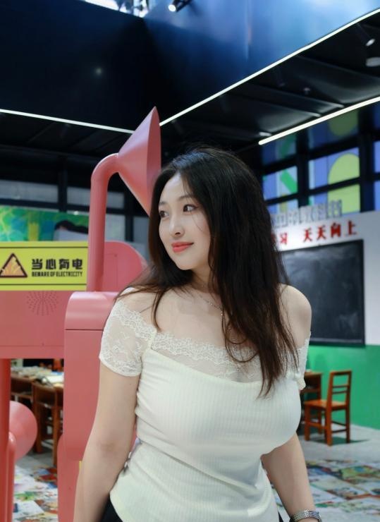 天河丰满欲姐