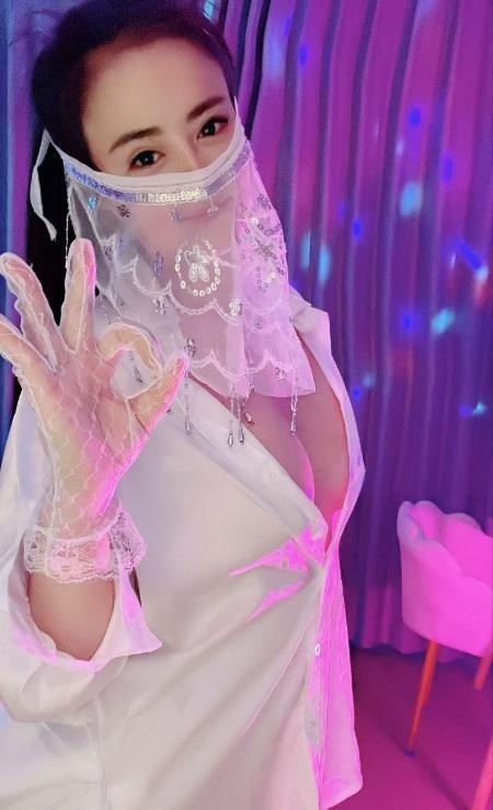 回味一线天艳舞甜甜