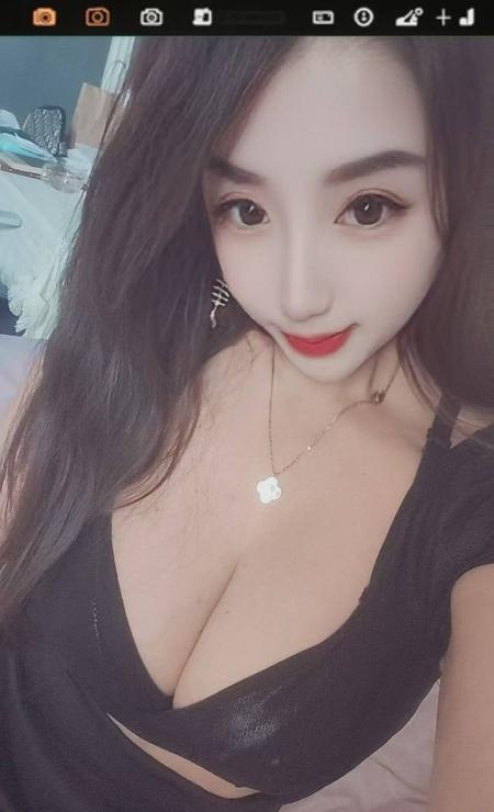 朝阳大胸身材好妹子