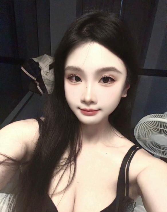 南城舌吻小爱
