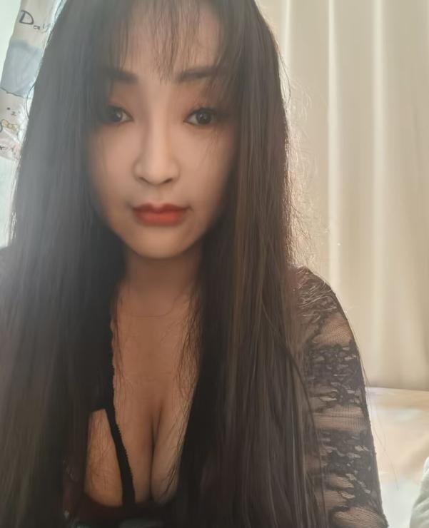 东风路风骚翘臀圆圆
