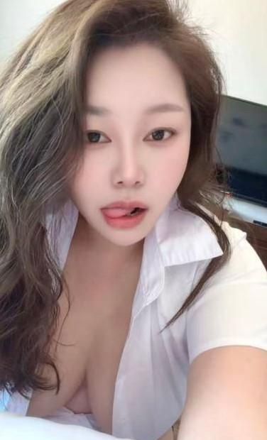 SM大奶风骚少妇