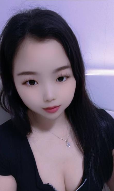 雨花风骚胸少妇