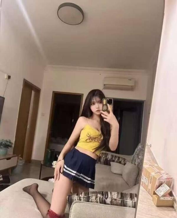杨浦皙白大奶粉嫩比比