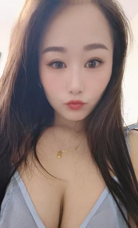 妖娆妩媚韵味十足大奶