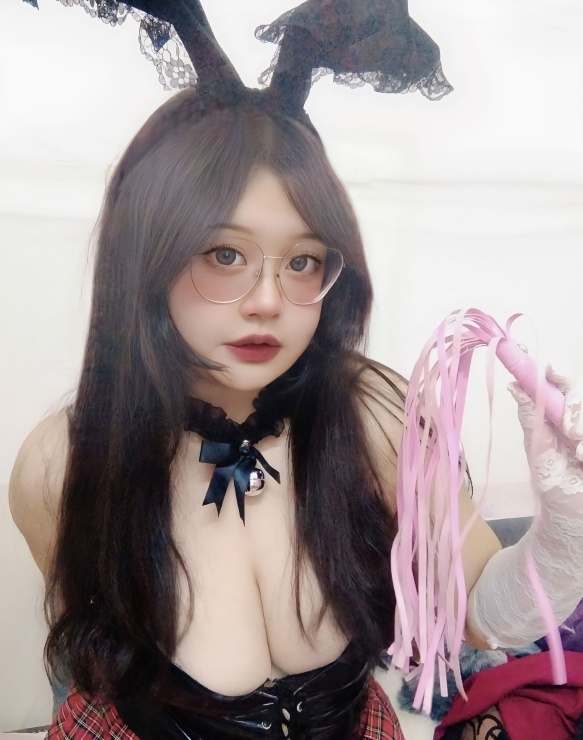 婺城E胸服务型团团