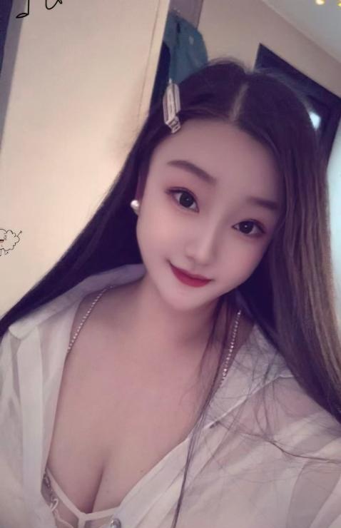 白皮御姐身材好