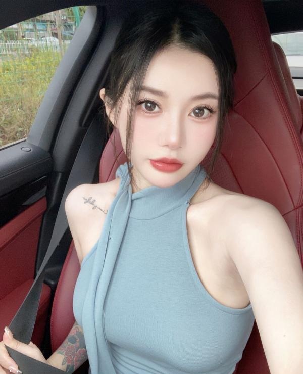 吴中肤白貌美骚货