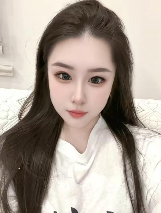 极品全能型三通美女