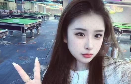 极品全能型三通美女