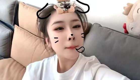 极品全能型三通美女