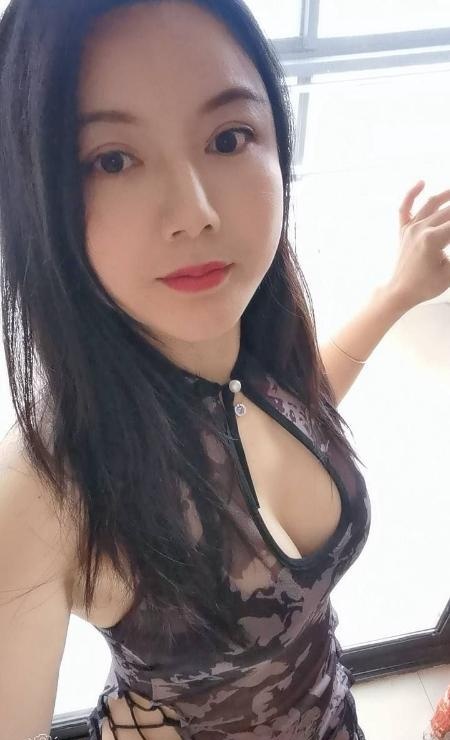 园区大奶少妇啊朱