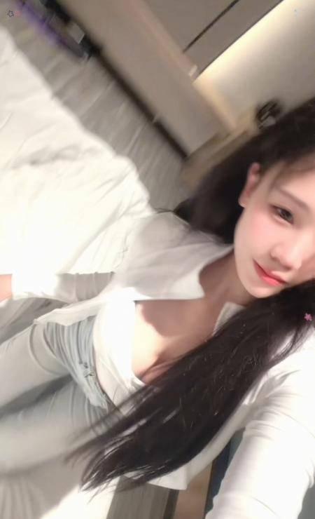 身材苗条性感老师