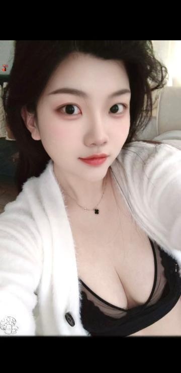 天河大胸玫瑰
