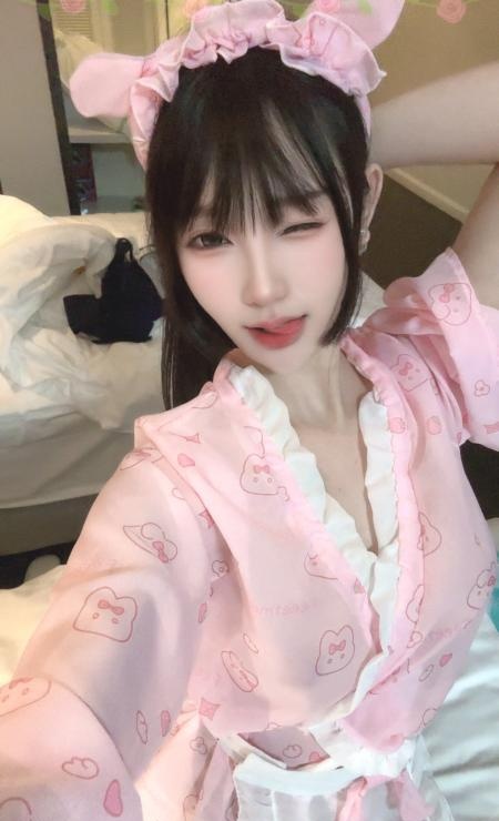 海珠性感大波高挑美媚