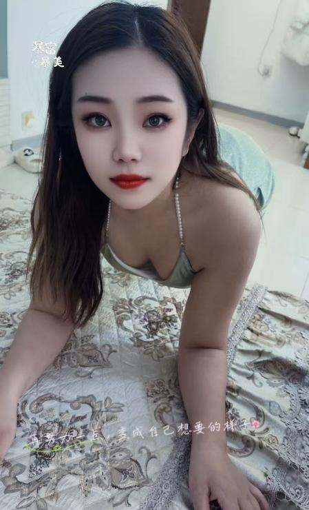 铁西蜜桃臀骚货