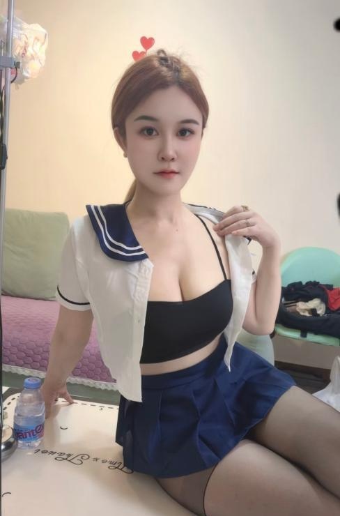 性感包臀御姐