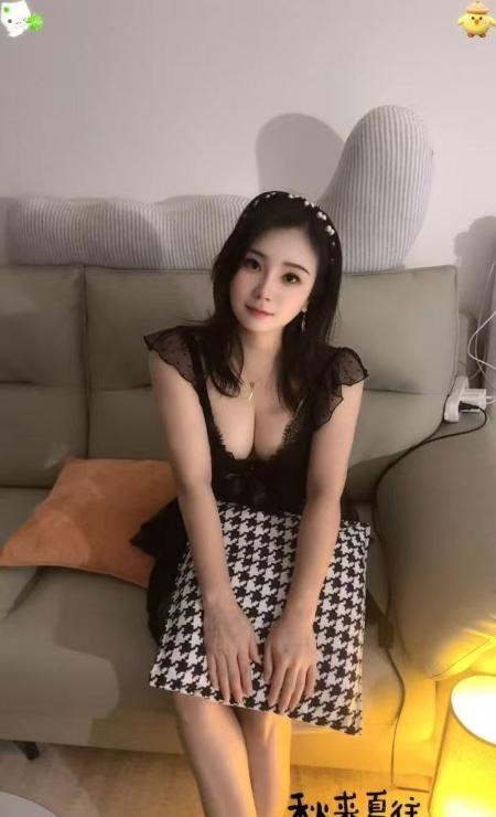 美乳肤白慕容