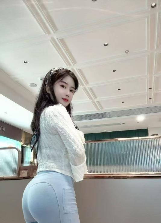 瑜伽婷婷老师