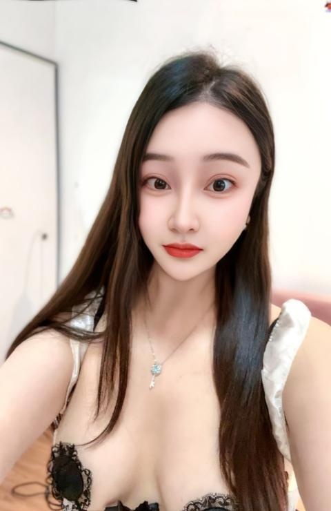 松江川渝白嫩巨乳妹