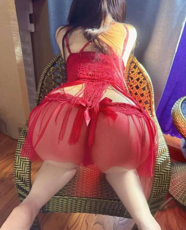 妩媚骚货