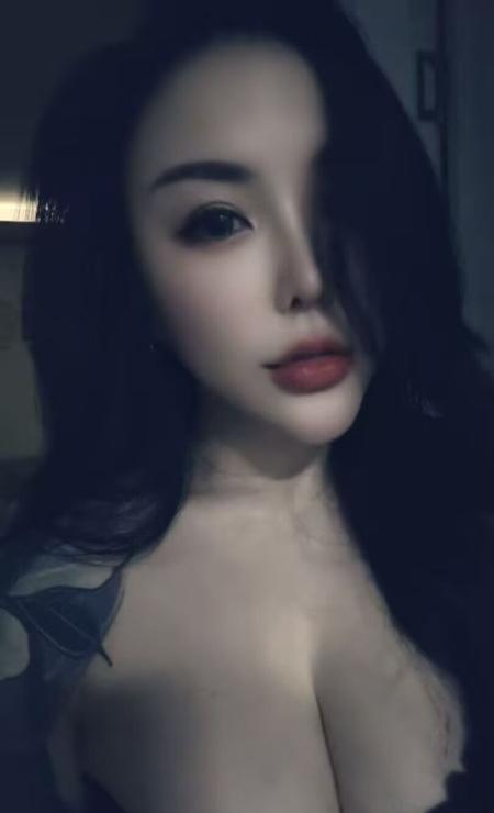 栖霞肥臀巨乳