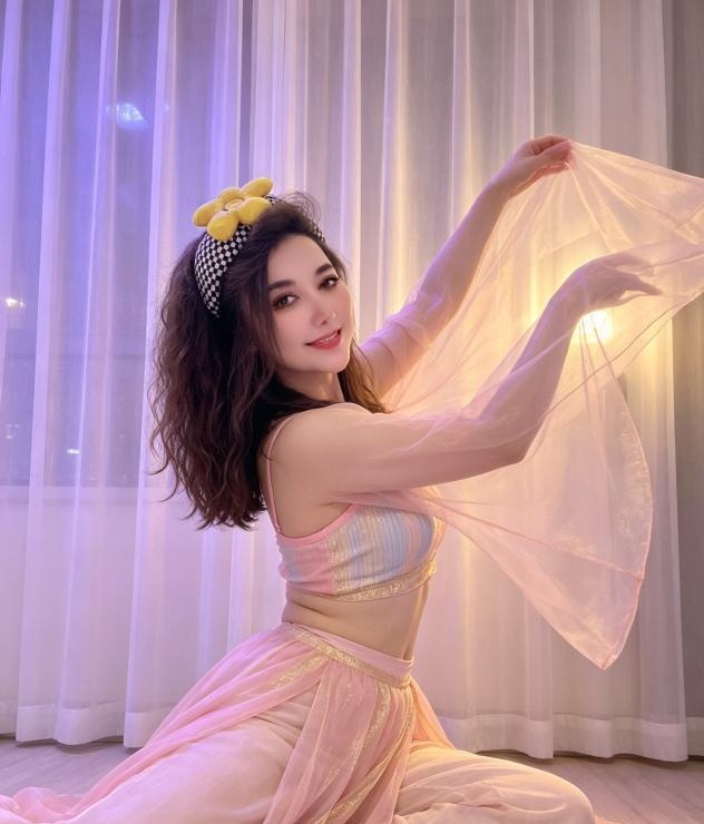 漂亮妹妹加依娜