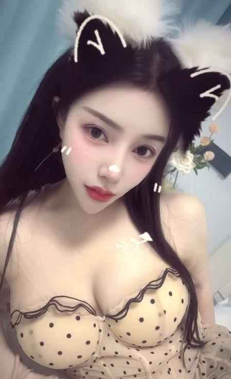 白皙大胸希雅老师