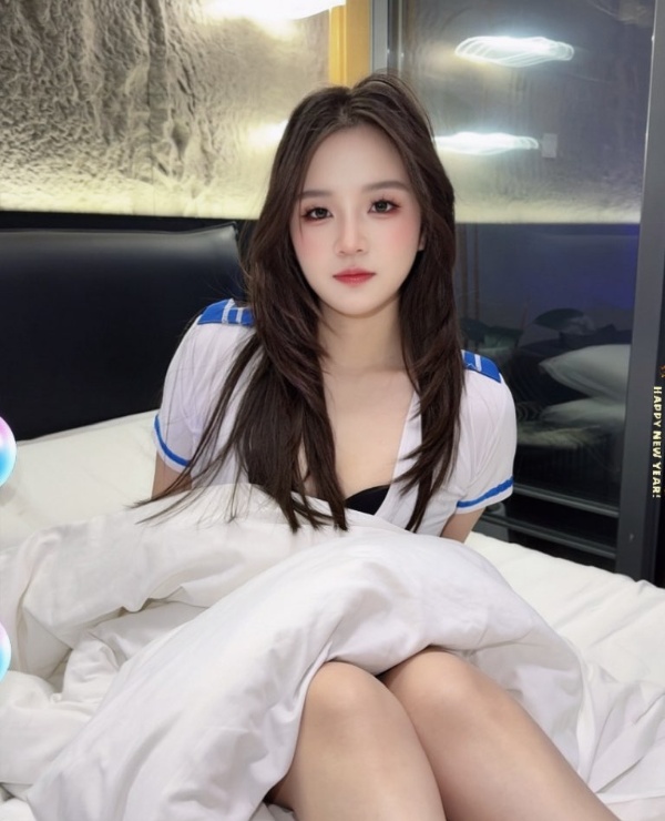 长腿细腰小咪