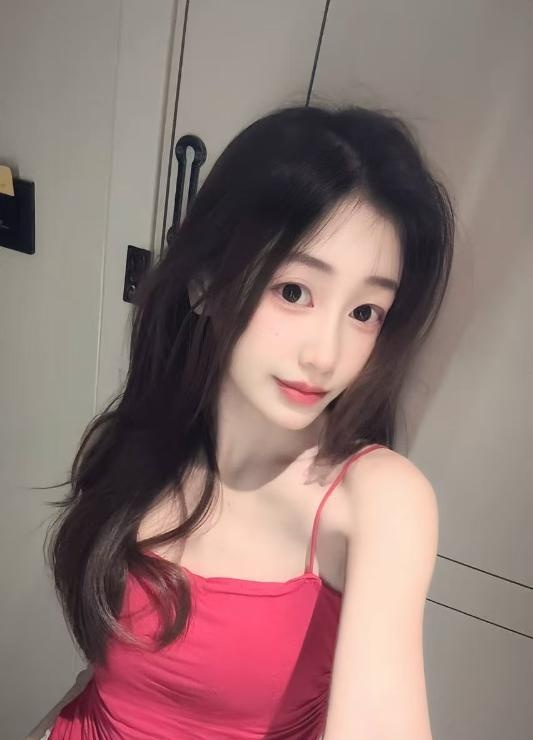 江岸高颜纯情少女