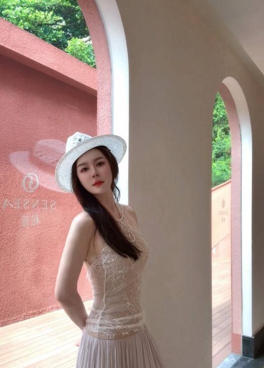 艳舞小女人欣语