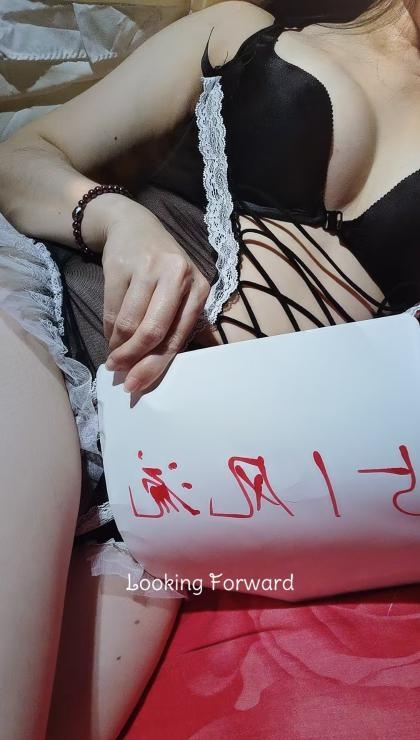 木渎白皙风韵小姐姐