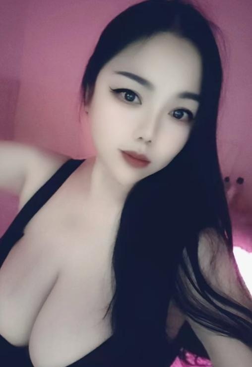 洪山奶茶小姐姐
