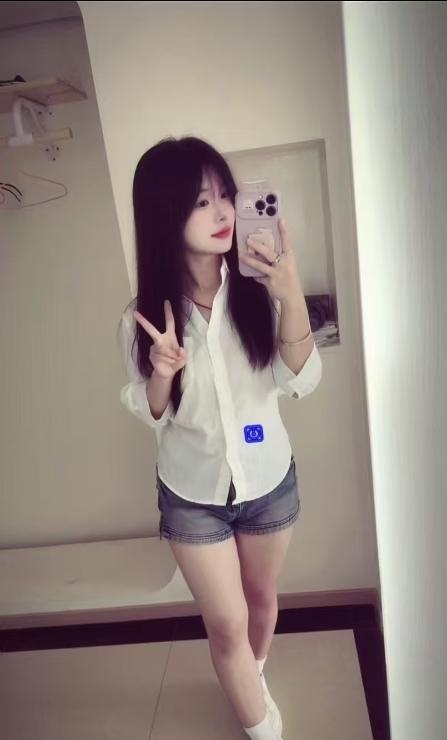 大奶萝莉静静酱