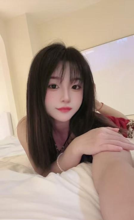 大奶萝莉静静酱