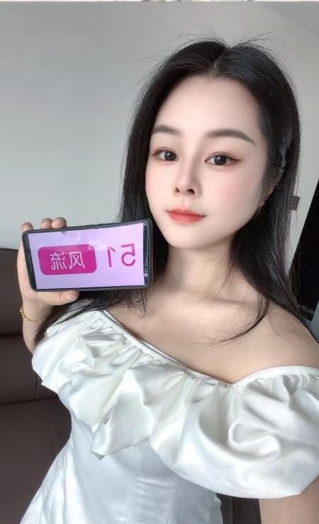 性感大胸悦悦