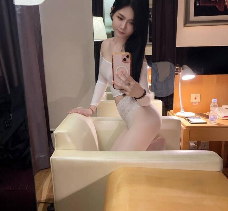 北苑风骚服务小月月