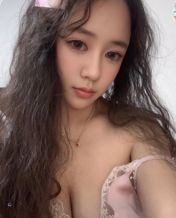 南京夫子庙大胸小姐姐