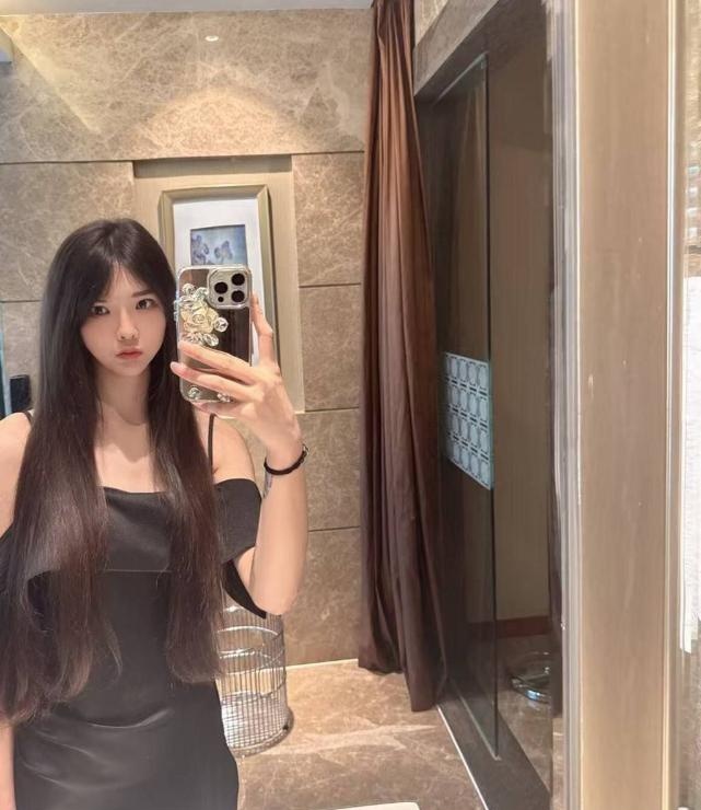 东郊后入大长腿一线天