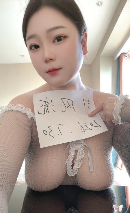 大胸喷水穴紧妹妹