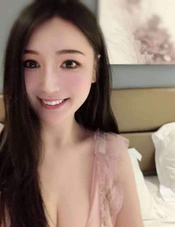 花果园长发粉波少妇