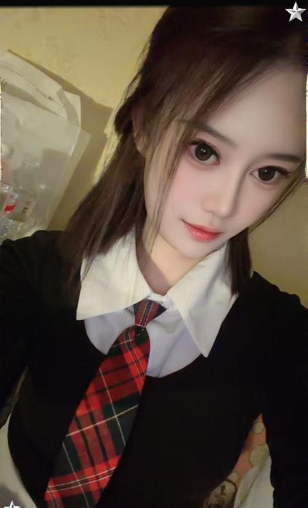 蜀山制服靓妹