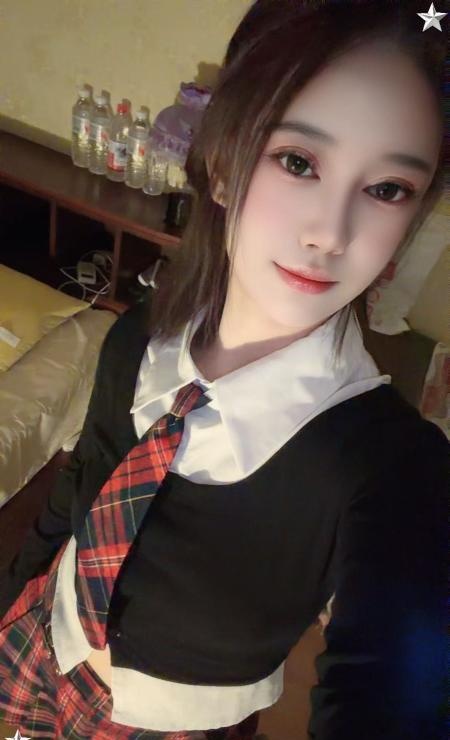 蜀山制服靓妹