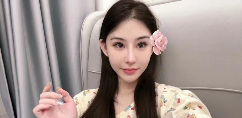 天河肤白腿长老师