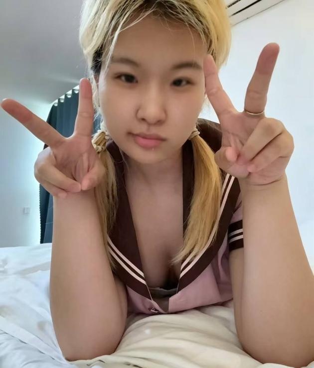 新人妹妹小穴紧水多